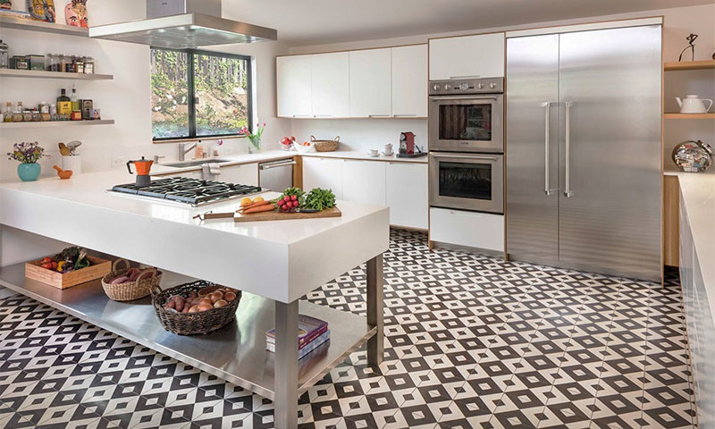 Плитка для кухни на пол: дизайн, стили и цвета 2024 с шикарными фото-примерами