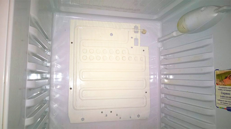 Конденсатор холодильника капельной системы